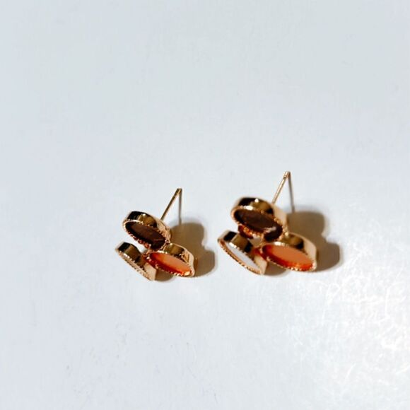 geo stud earrings H143 - Picture 4 of 5
